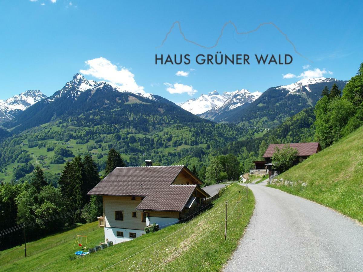 Ferienwohnung Haus grüner Wald Bartholomäberg Exterior foto